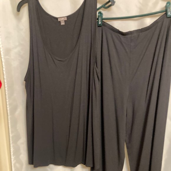 Tunic/Pant Outfit - Picture 1 of 8